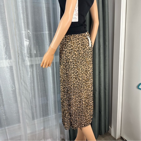 Good Heart leopard  pleated fabric  size S - Picture 3 of 13